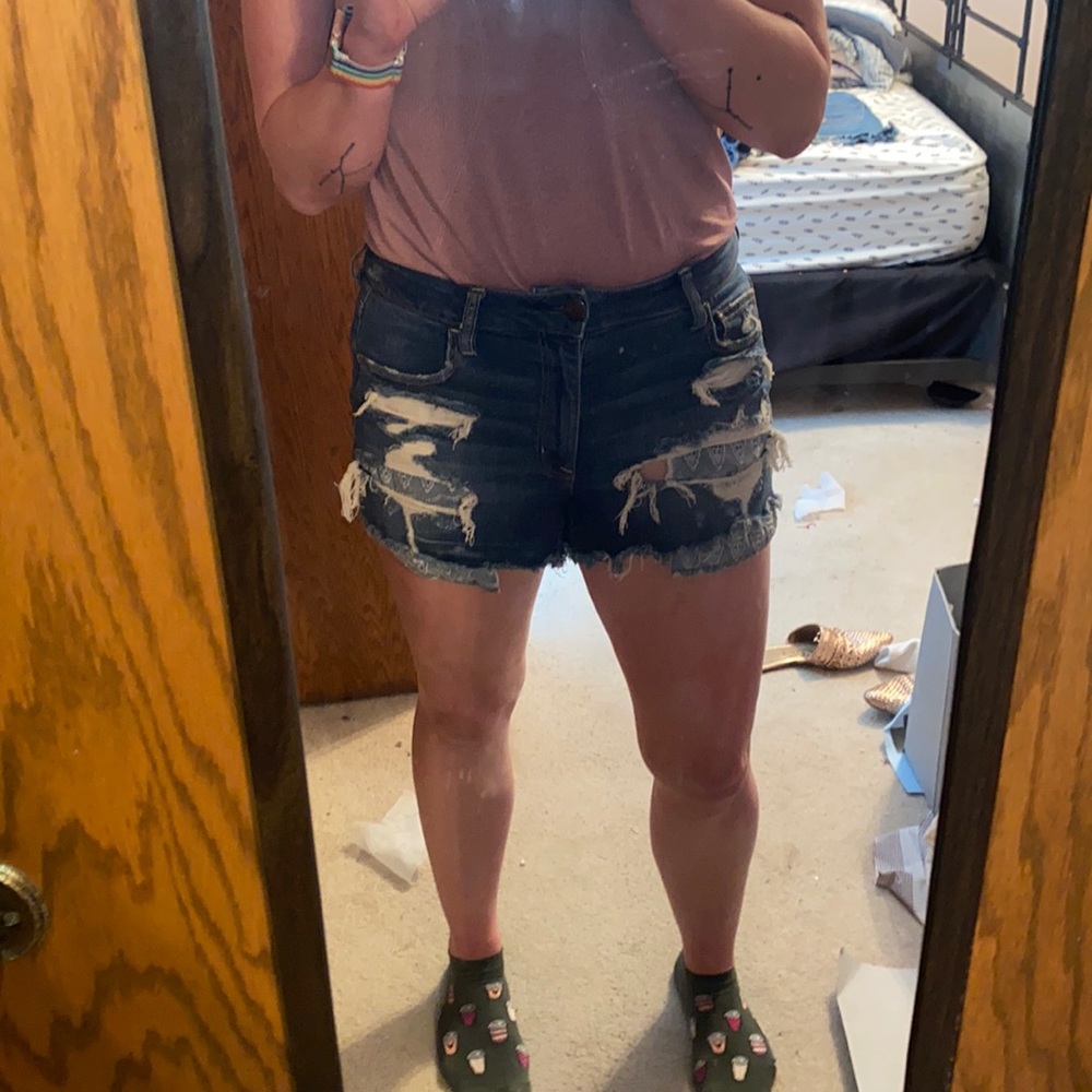 💝2/$30 American eagle hi-rise distressed shortie jean cut offs